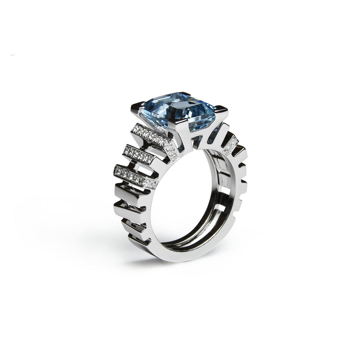 Bague Aigue-marine Taille Émeraude Petit Modèle 